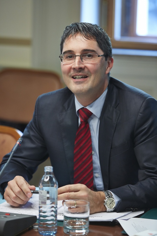 Der Präsident des Südtiroler Gemeindeverbandes Arno Kompatscher am Wort