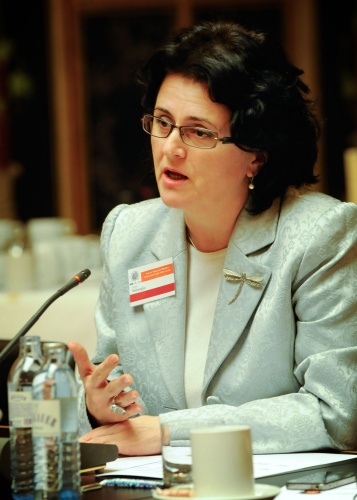 Teuta Sahatqija am Wort