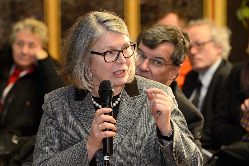 Volksanwältin Terezija Stoisits am Wort