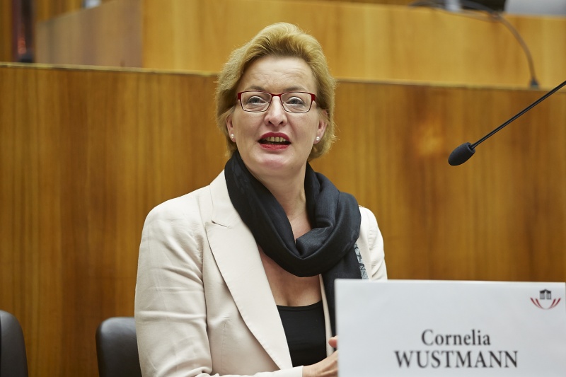 Universität Graz Cornelia Wustmann am Rednerpult