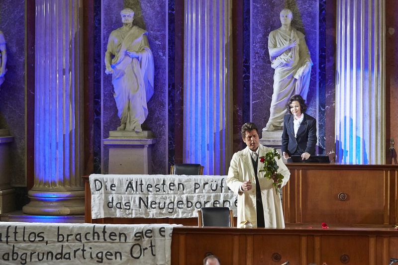 v.li.: Bass Robert Holzer und Sopranistin Katerina Beranova