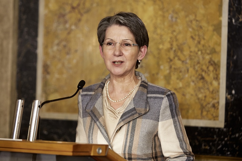 Nationalratspräsidentin Barbara Prammer am Rednerpult