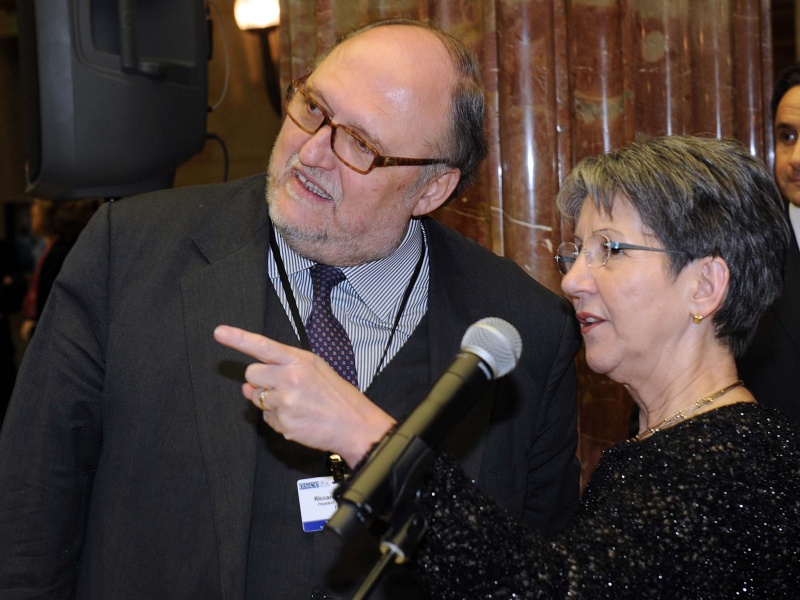 v.li. Der Präsident der Parlamentarischen Versammlung der OSZE Riccardo Migliori im Gespräch mit Nationalratspräsidentin Barbara Prammer