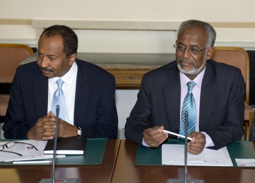 v.re.: Außenminister der Republik Sudan S.E. Ali Karti  und Botschafter S.E. Mahmoud Hassan Elamin