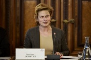 Parlamentsvizedirektion Susanne Janistyn am Wort