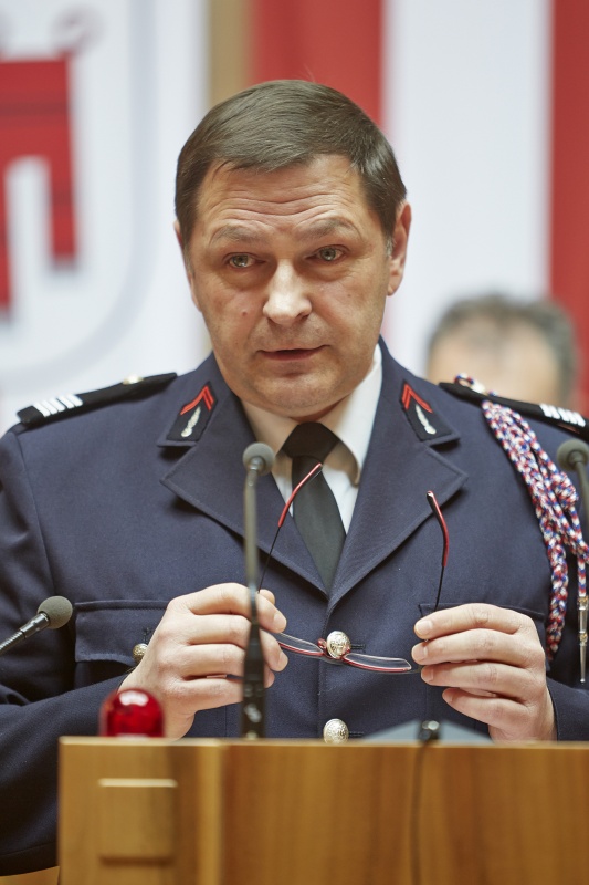 Generalsekretär des CTIF  Michel Bour am Rednerpult