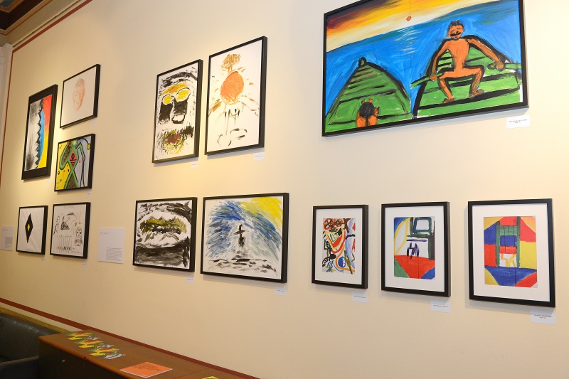 Bilder der Ausstellung aus der Kunsttherapie 'Die Fähre'