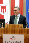 Bundesrat Magnus Brunner (V) am Rednerpult
