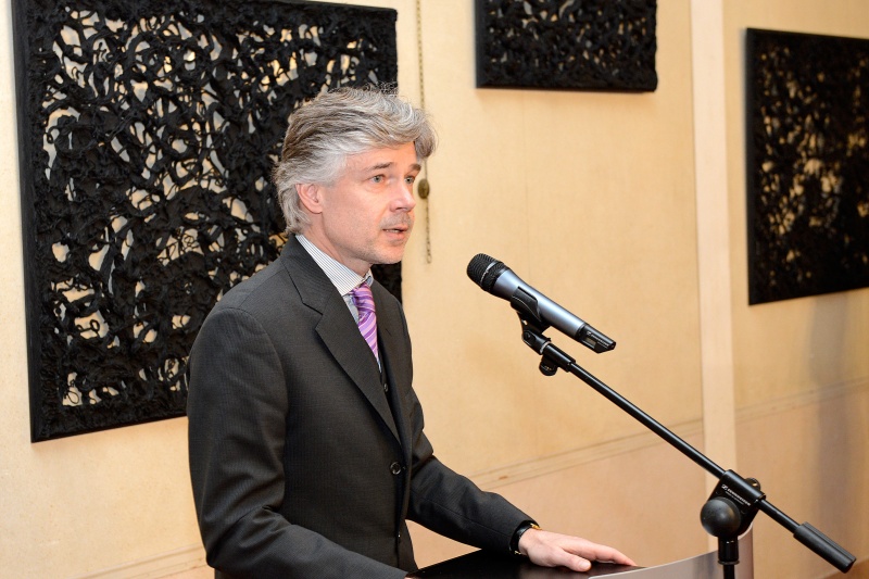 Parlamentsdirektor Harald Dossi am Rednerpult