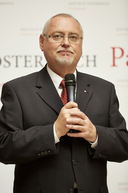 Der Präsident des niederösterreichischen Weinbauverbandes Franz Bankknecht am Wort