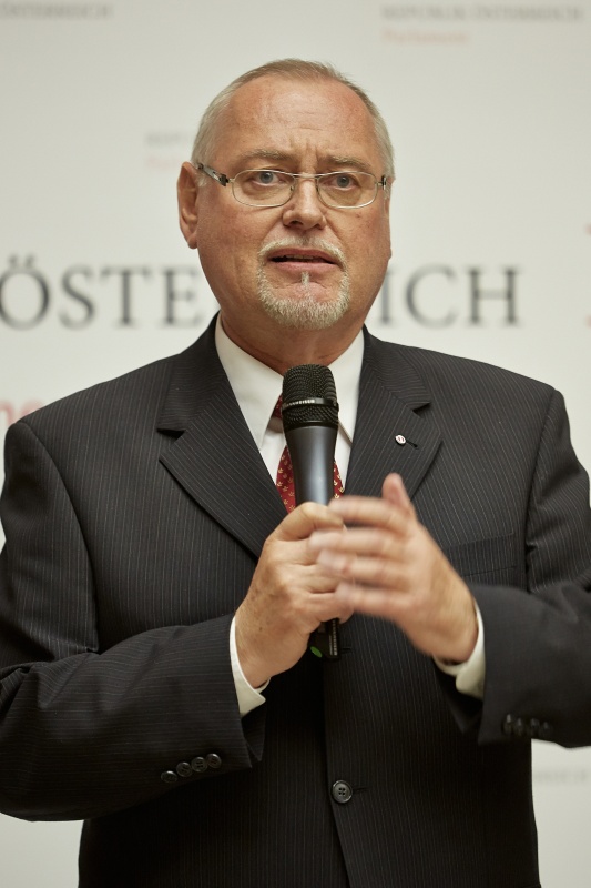 Der Präsident des niederösterreichischen Weinbauverbandes Franz Bankknecht am Wort