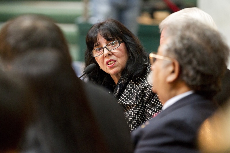 Die Gründerin des Vereins Ketani Gitta Martl am Podium