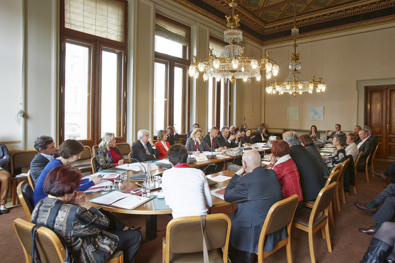 Blick in Richtung AusschussteilnehmerInnen