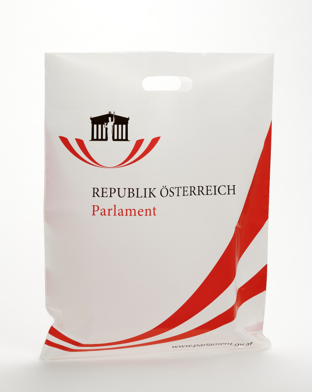 groß