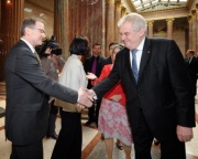 v.li.: Klubobmann Karlheinz Kopf (V) begrüßt den tschechischen Präsidenten Miloš Zeman