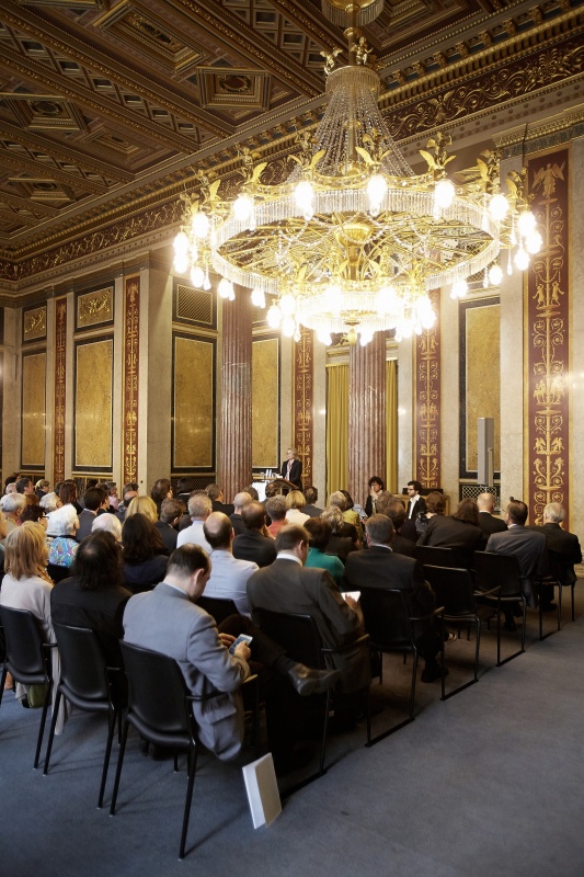 UNESCO Paris Mechthild Rössler am Rednerpult