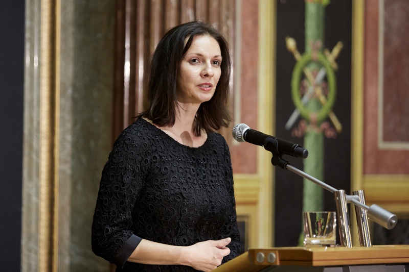Ö! Barbara Gansfuß am Rednerpult