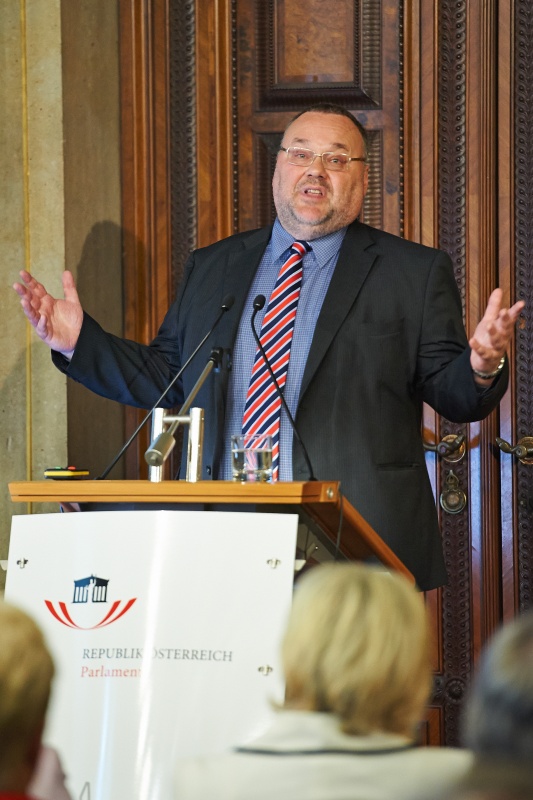 Sektionschef Sektion II BM üer Finanzen Gerhard Steger am Rednerpult