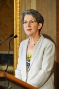 Nationalratspräsidentin Barbara Prammer bei der Begrüßung am Rednerpult