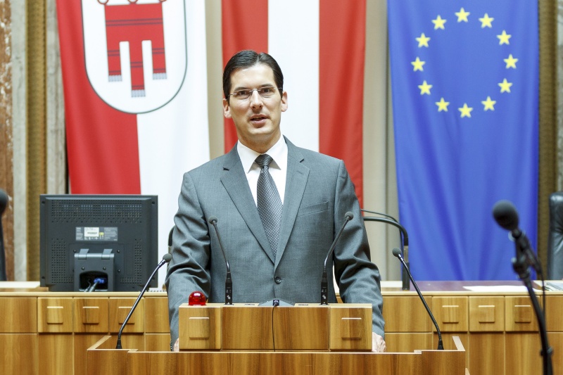 Bundesrat Stefan Posch (OF) am Rednerpult