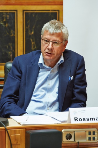 Nationalratsabgeordneter Bruno Rossmann (G) am Podium