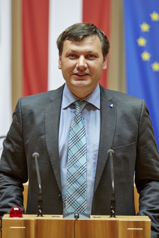 Bundesrat Andreas Pum (V) am Rednerpult
