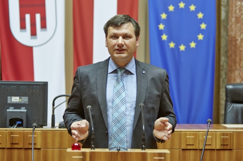 Bundesrat Andreas Pum (V) am Rednerpult