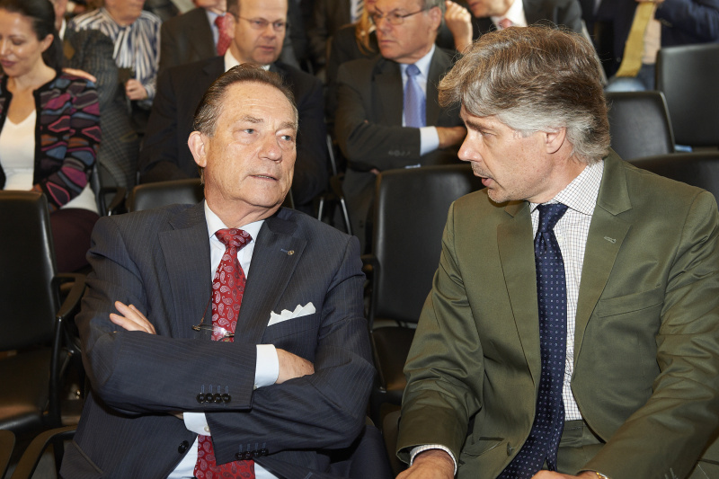 v.li.: Bundesminister a.D. Nikolaus Michalek und Parlamentsdirektor Harald Dossi im Gespräch