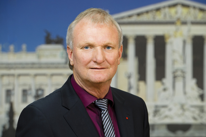 Bundesrat Günther Novak (S)