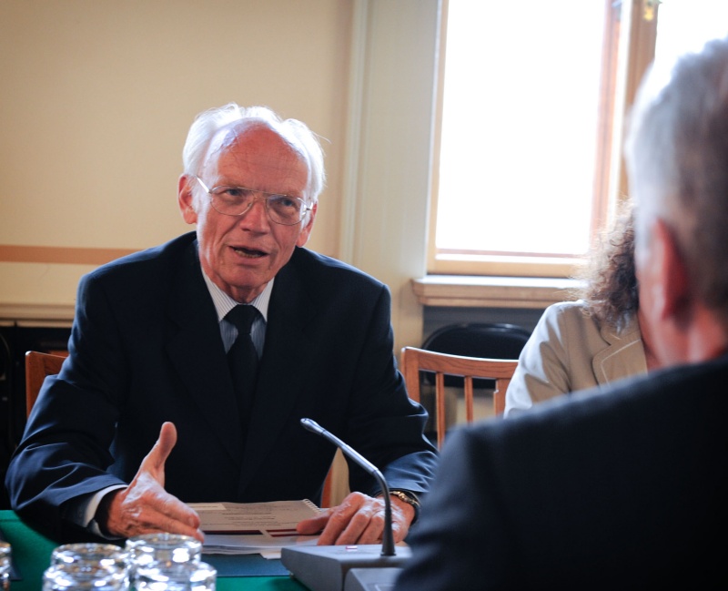 Nationalratsabgeordneter Grünter Stummvoll (V) bei der Aussprache