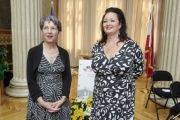 v.li.: Nationalratspräsidentin Barbara Prammer im Gespräch mit Tini Kainrath