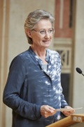 Bundesministerin für Unterricht, Kunst und Kultur Claudia Schmied am Rednerpult