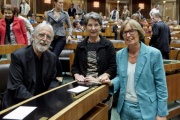 v.li.: Michael Haneke, Nationalratspräsidentin Barbara Prammer (S) und Nationalratsabgeordnete Gabriela Moser (G)
