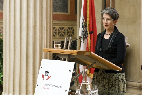 Nationalratspräsidentin Barbara Prammer (S) bei ihrer Begrüßung