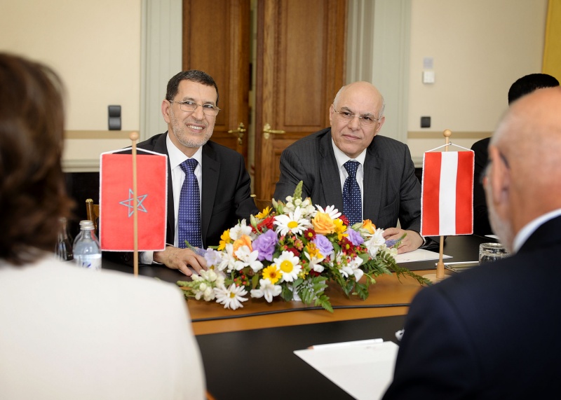 Aussprache. Marokkanische Delegation mit dem Minister für auswärtige Angelegenheiten und Zusammenarbeit des Königreichs Marokko Dr. Saad-Eddine El Othmani und Veranstaltungsteilnehmer