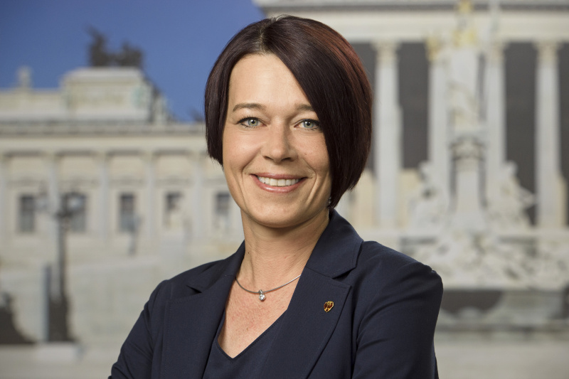 Bundesrätin Sonja Ledl-Rossmann