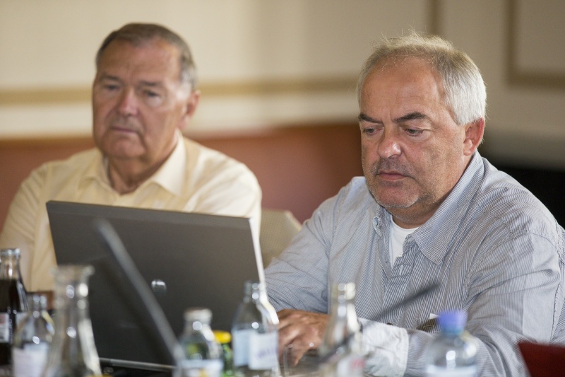 v.l.: Vizepräsident des Pensionistenverbandes Österreichs - PVÖ Johann Grillenberger und EDV-Beauftragter Elmar Helletzgruber