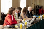 Aussprache. Österreichische Delegation mit der Nationalratsabgeordneten Christine Lapp (li., S) und Gerd Kaminski (re.)