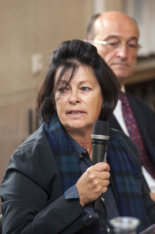 v.li: Chefdramaturgin Volkstheater Susanne Abbrederis am Wort und Vorstand KAV Wolfgang Kautek