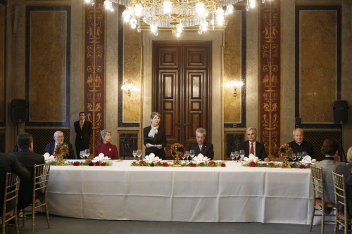 Nationalratspräsidentin Barbara Prammer gratuliert Bundespräsident Heinz Fischer zum Geburtstag