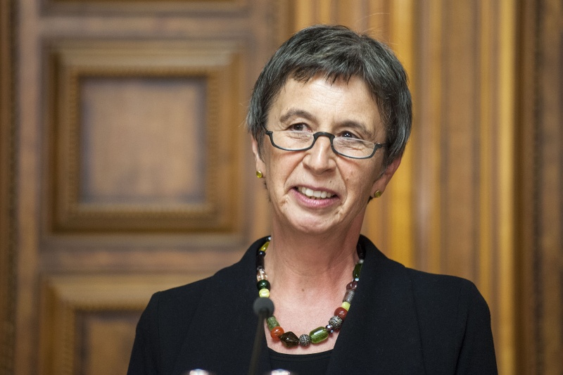 Preisträgerin Sieglinde Rosenberger bei ihrer Dankesrede