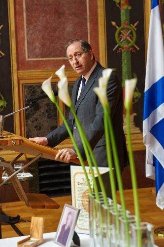 Botschafter des Staates Israel Aviv Shir-On bei seiner Ansprache