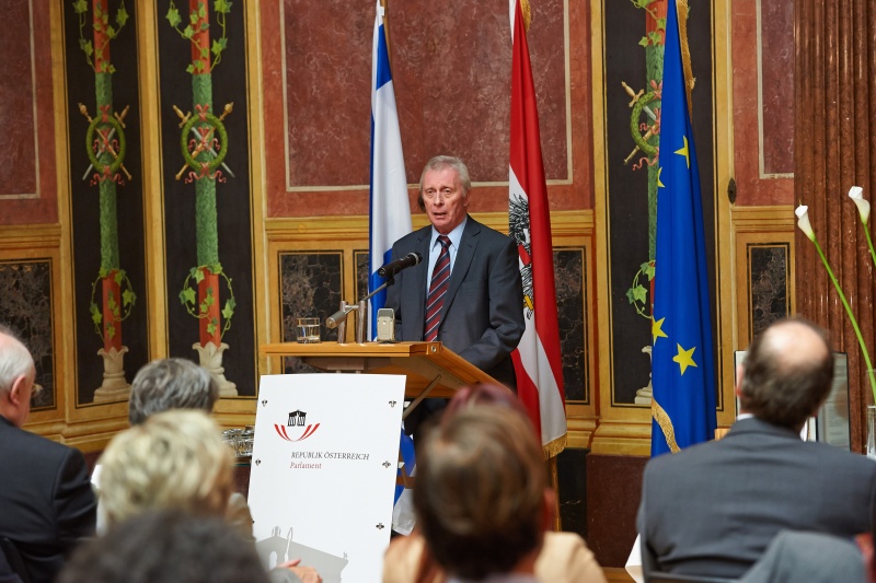 Lesung der Geschichte von Friedrich Neustadtl durch Schauspieler und ORF-Kulturjournalist Walter Gellert