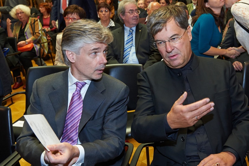 v.li. Parlamentsdirektor Harald Dossi, ehem. Präsident des Bundesrates Herwig Hoesele