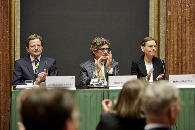 Podium v.li: Christian Neschwara, Hans Achatz, Helma Brunck
