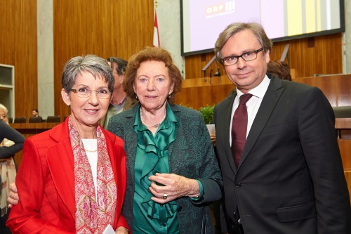 v.li. Nationalratspräsidentin Barbara Prammer, Zeitzeugin und Widerstandskämpferin Käthe Sasso und ORF Generaldirektor Alexander Wrabetz