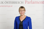 Beatrix Karl - Nationalratsabgeordnete und Justizministerin