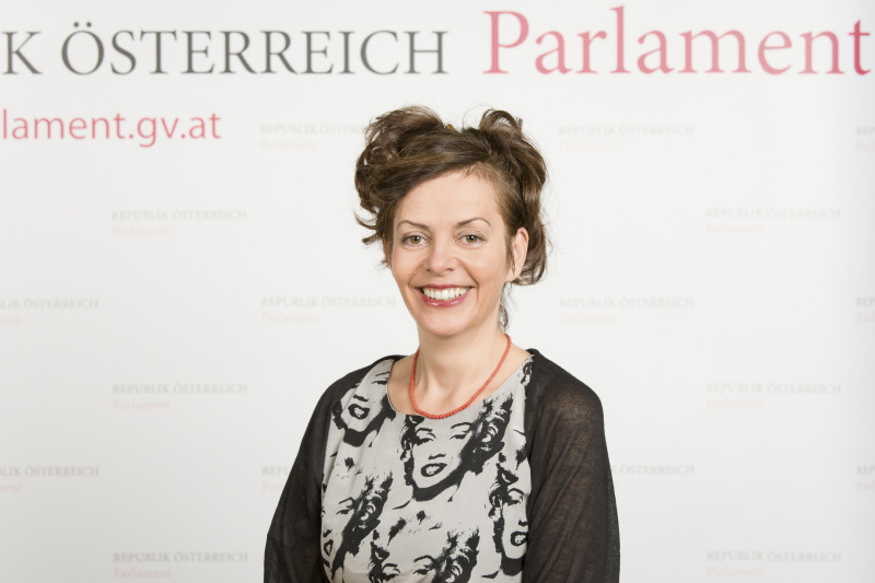 Birgit Schatz - Nationalratsabgeordnete