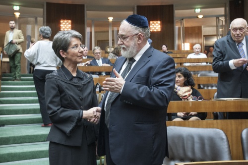 v.li.: Nationalratspräsidentin Barbara Prammer (S) und Oberrabbiner der IKG Wien Paul Chaim Eisenberg im Gespräch