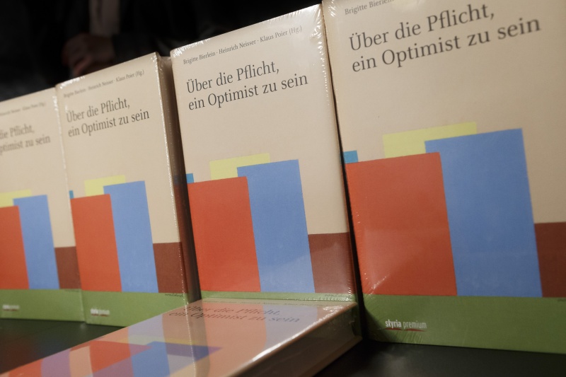 Das Buch „Über die Pflicht ein Optimist zu sein”